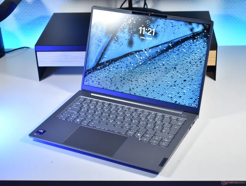 Lenovo ThinkBook 14 Pro 32/1TB Ultra 3 Lenovo ThinkBook 14 Pro 32/1TB Ultra 3