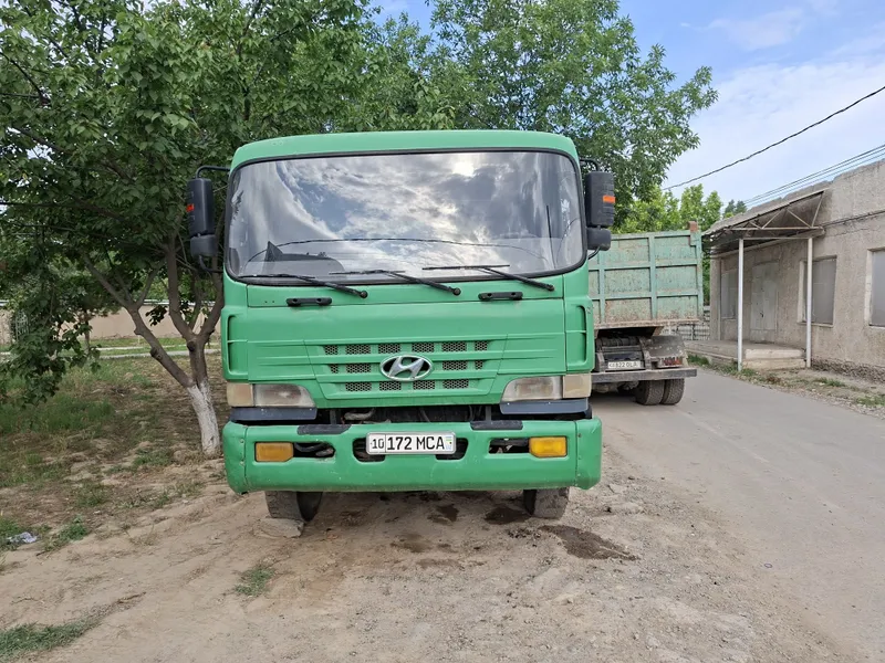 Hyundai 260 sotiladi