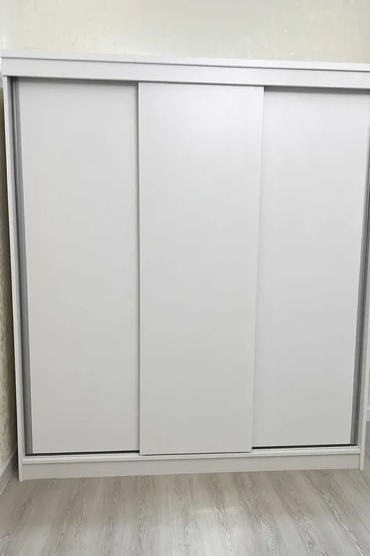 Шкаф купе 2мх1.80 1