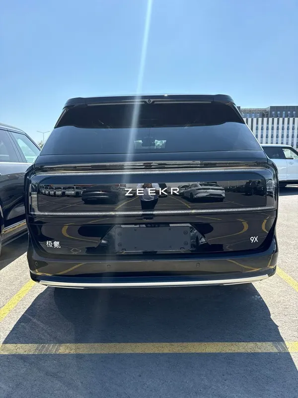 9X ZEEKR 70kw 2та монитор, сиденье айланади, лаган диска 2026 кузов 5 9X ZEEKR 70kw 2та монитор, сиденье айланади, лаган диска 2026 кузов 5