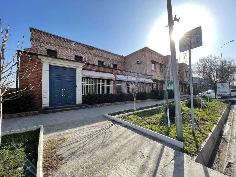 Аренда коммерческого помещения 335 кв.м. Яккасарайский район