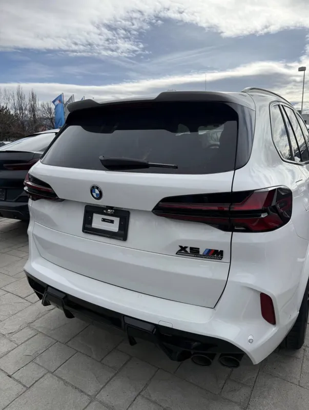 Срочно BMW X5 M Competition 2026 White BMW X5 M Competition Oq salon — фото 3