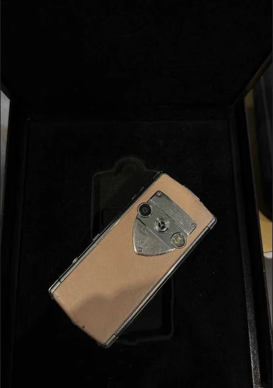 Vertu constellation Touch — фото 1