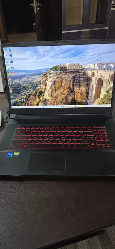 Noutbuk MSI sotiladi 2 Noutbuk MSI sotiladi 2