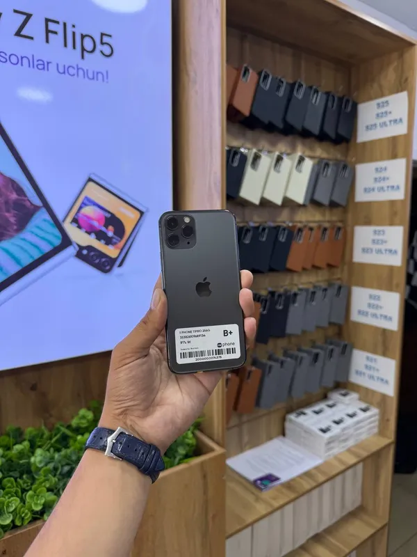 I PHONE 11 PRO