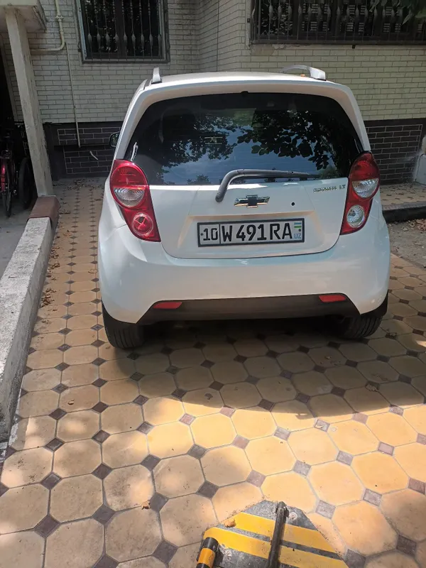 Spark avtomat karobka rangi oq mator hadavoy zor 4