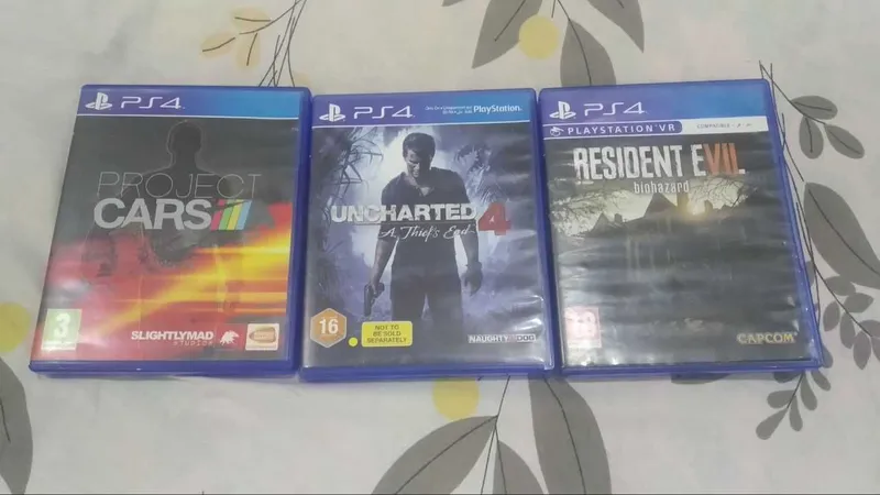 PS4 игры диски Uncharted resident PS4 игры диски Uncharted resident