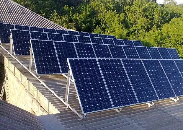 Solnichniy panel ustanofka elektirka luboy 1