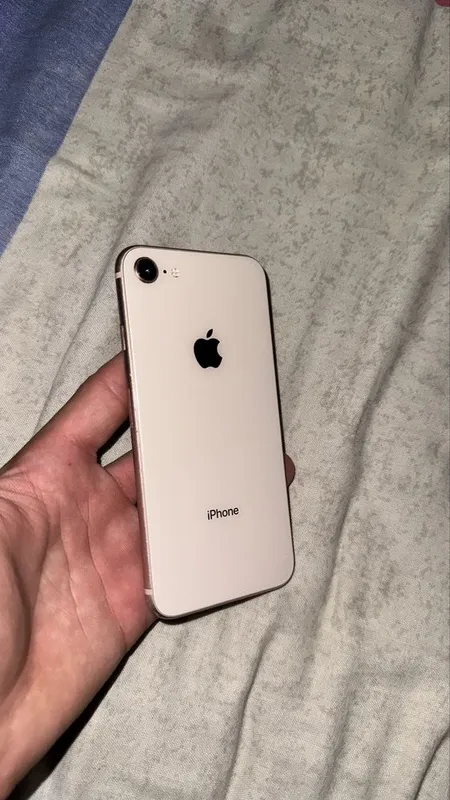 Iphone 8 dolati yaxwi 1 Iphone 8 dolati yaxwi 1
