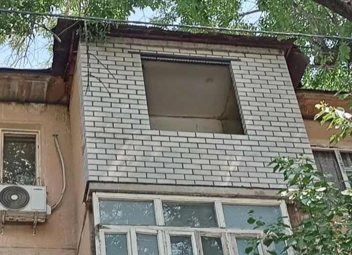Balkonga g'isht teramiz.Kladka balkon. Керпичная кладка балканов — фото 1