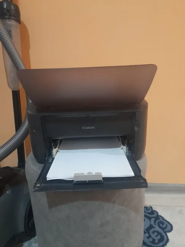 Kompyuter sotiladi ofisniy holati tiniq printer bilan birga sotiladi. 2 Kompyuter sotiladi ofisniy holati tiniq printer bilan birga sotiladi. 2