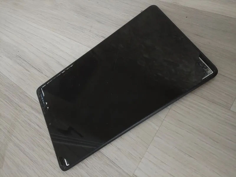 Планшет Lenovo нерабочий — фото 2