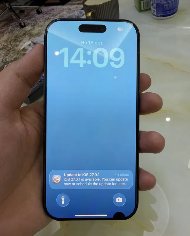 Iphone 17 pro blue 2