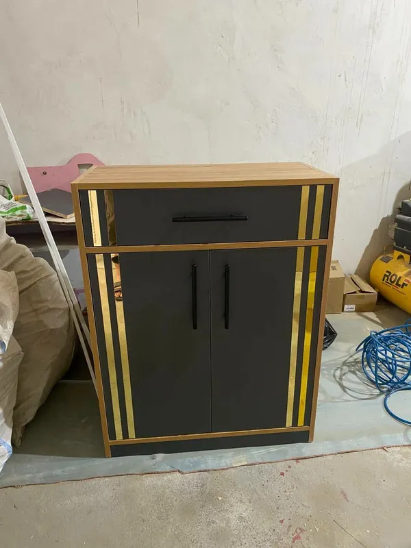 Oyoq kiyim uchun tumbalar. 70sm x 90sm. 400.000so 2 Oyoq kiyim uchun tumbalar. 70sm x 90sm. 400.000so 2