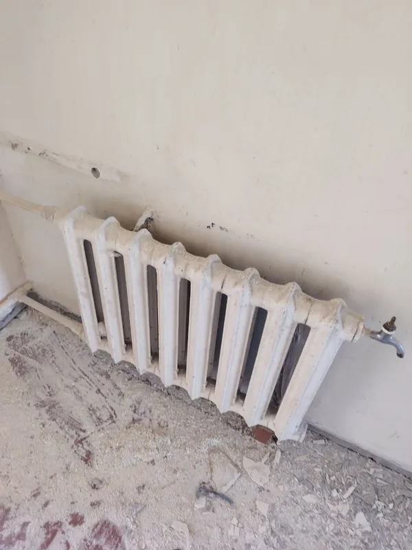 Chugun Radiator sotiladi 1 Chugun Radiator sotiladi 1