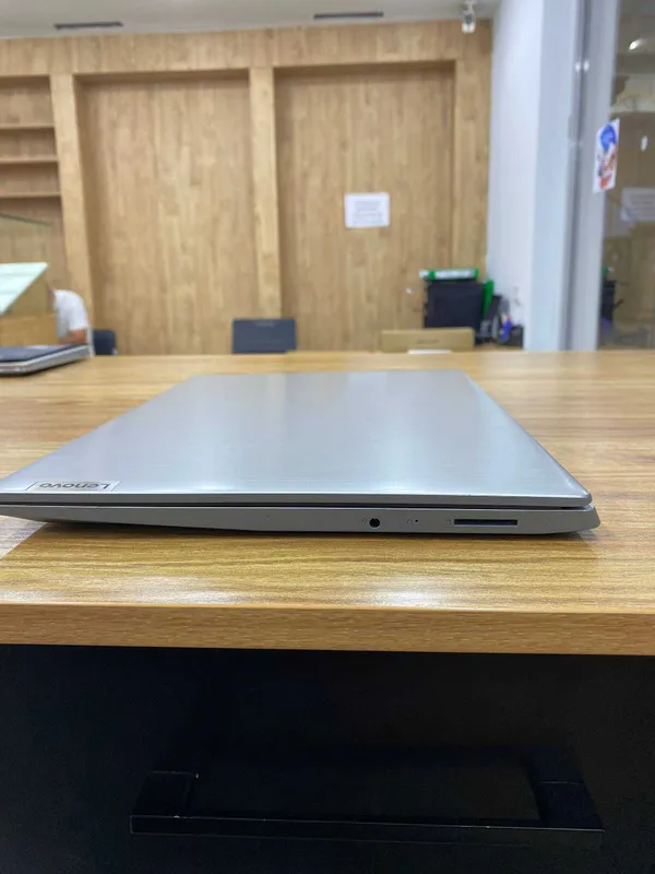 Б/У ноутбук Lenovo IdeaPad [i3/4/256/15,6 FHD] — фото 4