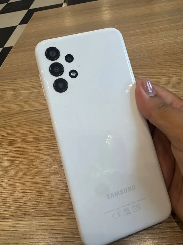 Samsung a13 srochna sotiladi