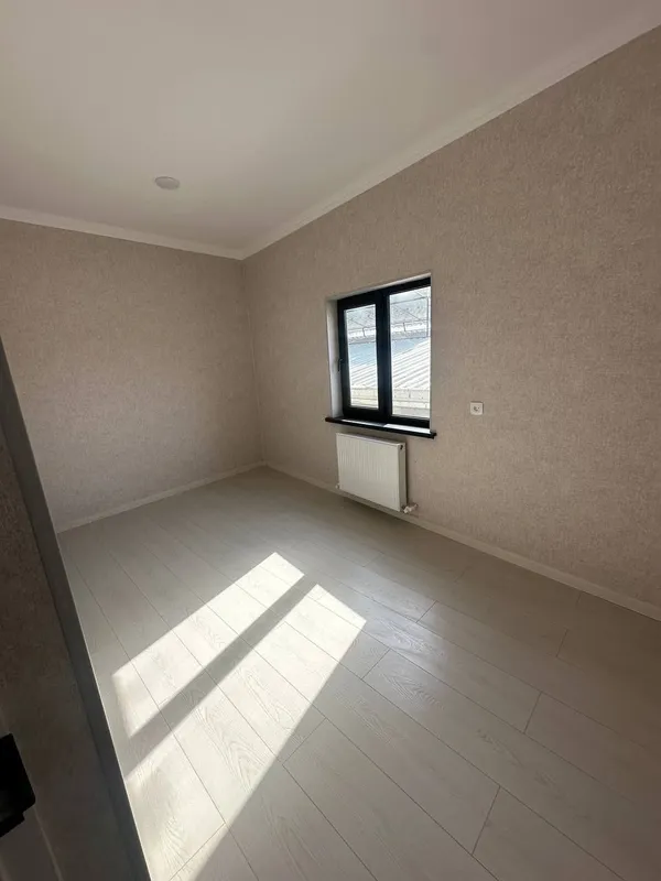Продаю дом 3ком. М.Ашрафи ул.Байсунская санузел, ванна, туалет внутри — фото 2