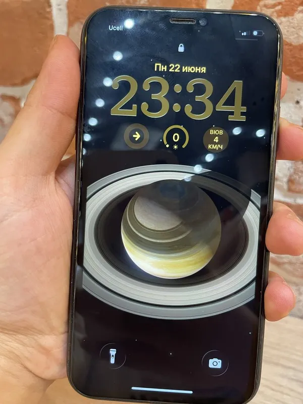 Iphone 11 ideal 92% full 8