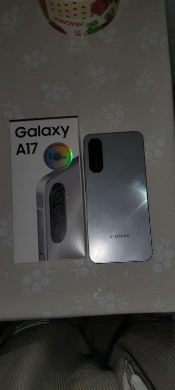 Samsung A 17 — фото 1