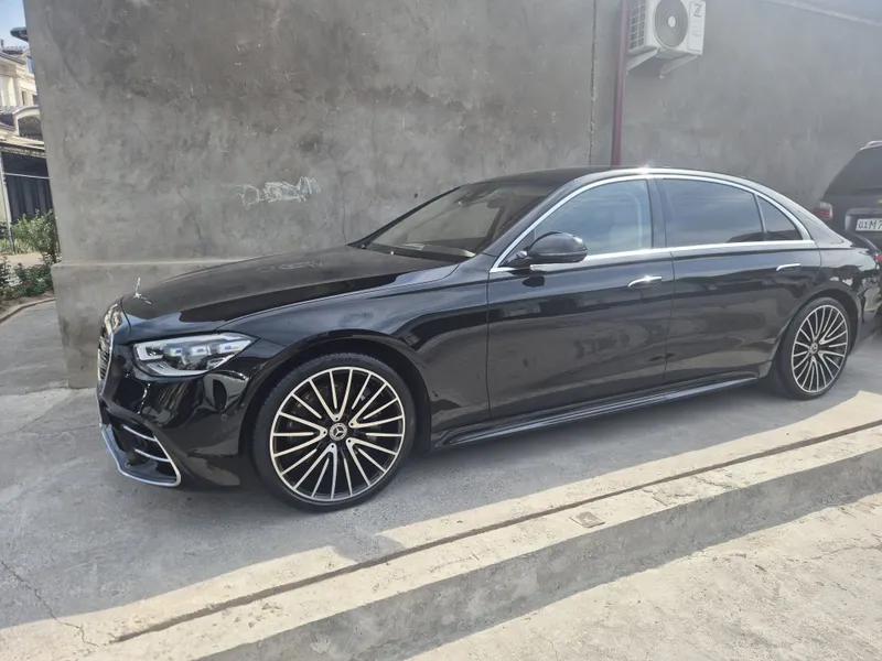 Срочно Продаётся mercedes-benz 5 Срочно Продаётся mercedes-benz 5