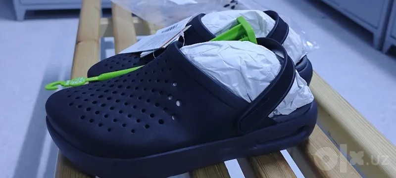 Продается Crocs sotiladi 1 Продается Crocs sotiladi 1