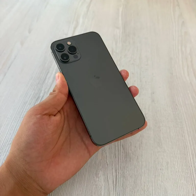 iPhone 12 Pro Rodnoy — фото 1