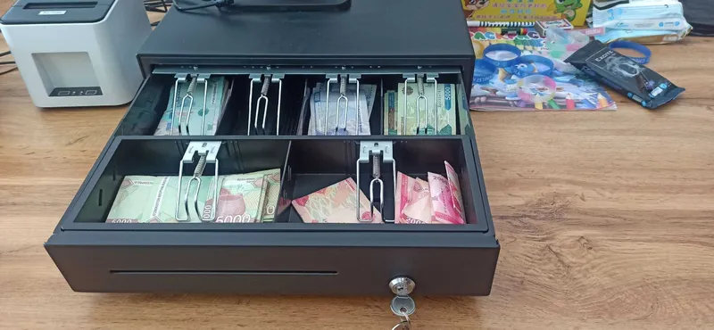 Do'kon uchun kassa aparat 3 Do'kon uchun kassa aparat 3