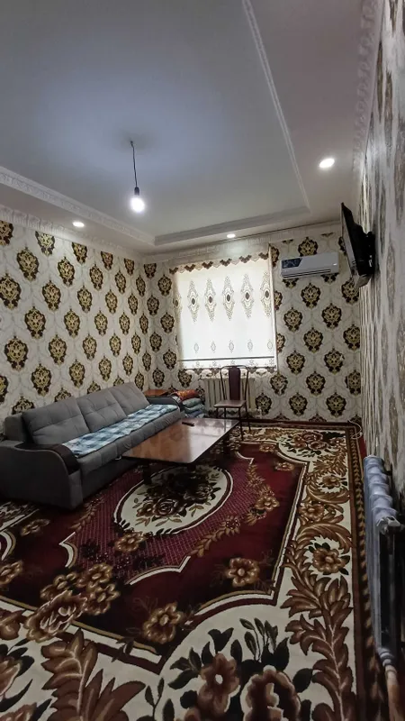 Uy őzimniki Maftuna bar 2 etash ijaraga uy beraman