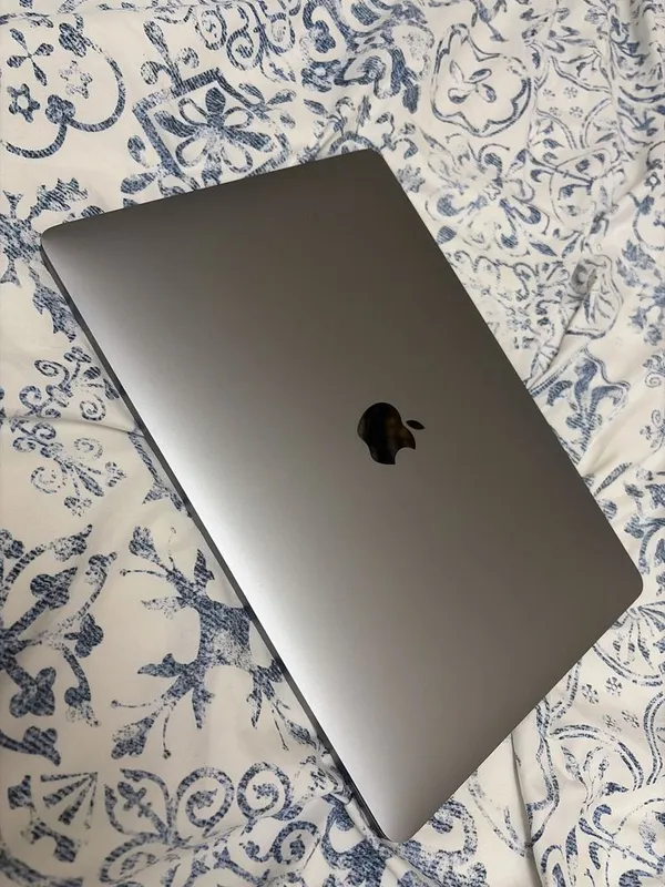 Macbook pro 2017 1 Macbook pro 2017 1