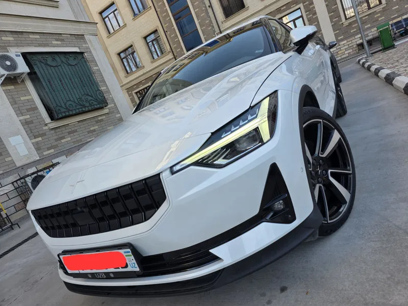 Volvo Polestar-2 СРОЧНО продаётся.