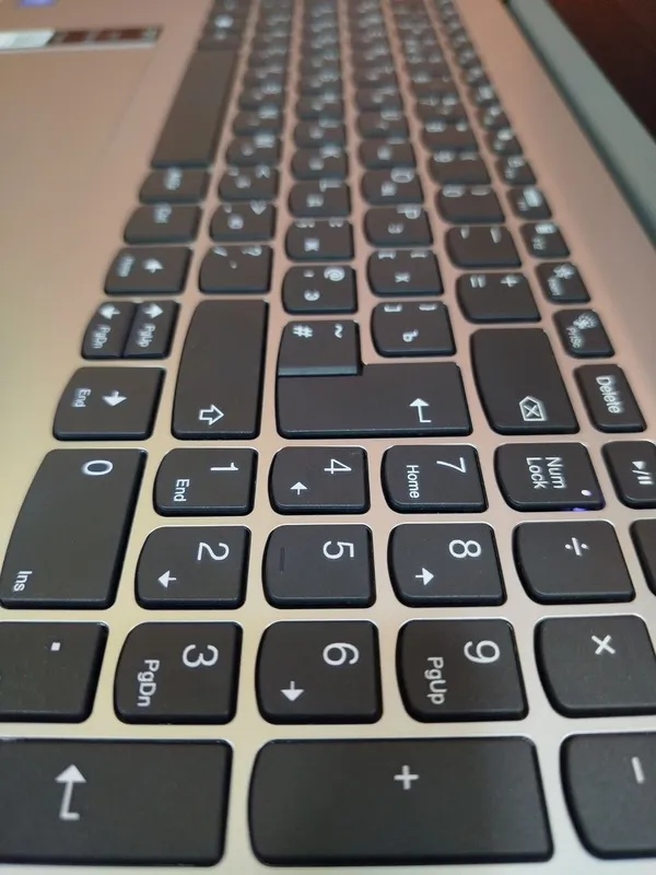 Lenovo IdeaPad 3 15IGL05 2