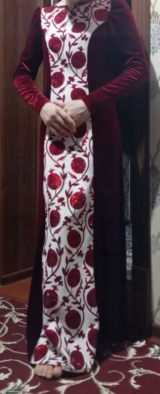vecherniy koʻylak,2marta tuyda kiyilgan 172 sm 1 vecherniy koʻylak,2marta tuyda kiyilgan 172 sm 1