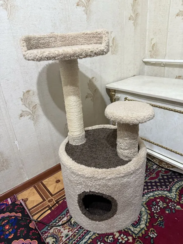 Продаёться домик для кошек .