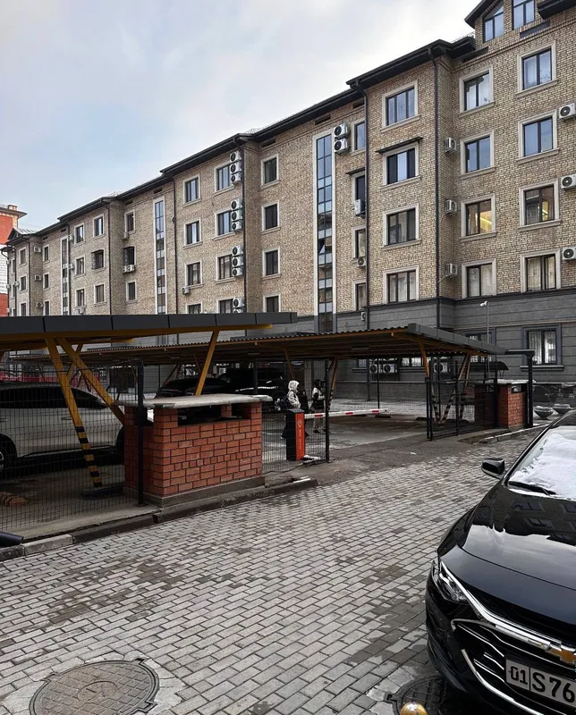 Продаётся элитная 4-комнатная квартира в кирпичном доме «Габус» 3