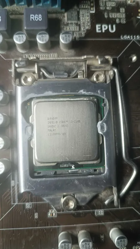 Продается процессор core i3 2100