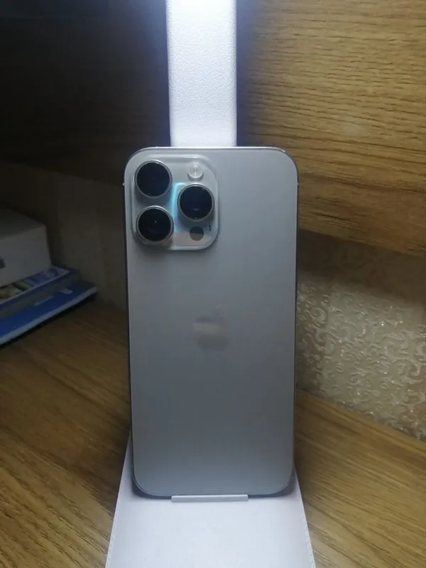 Iphone 16 pro max 2