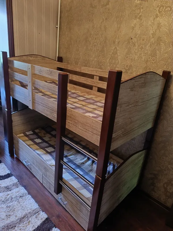 Sifatli va qulay bunk bed kravat sotiladi. — фото 1