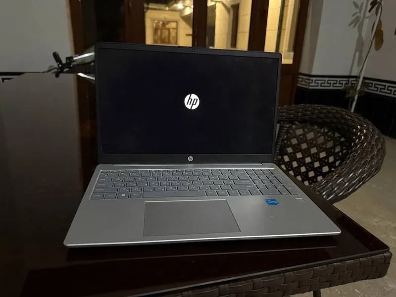 Noutbul intel core i 3 yangi 2 oy oldin olingan — фото 1