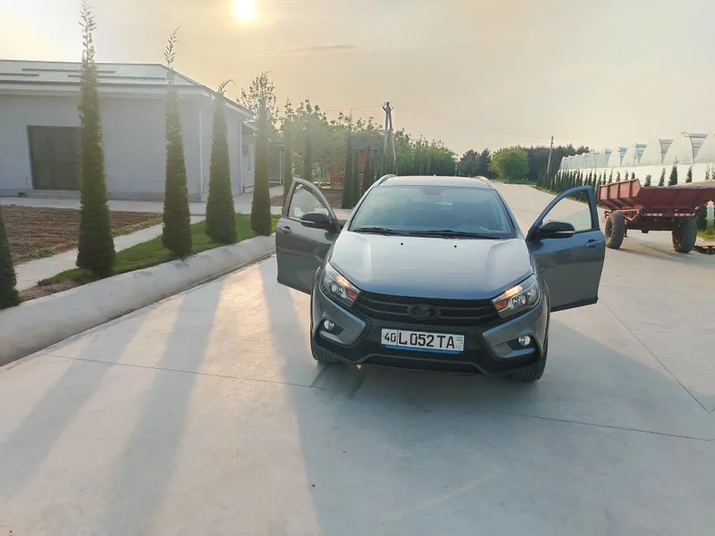 Lada vesta sw cross 2019 декабрь — фото 1