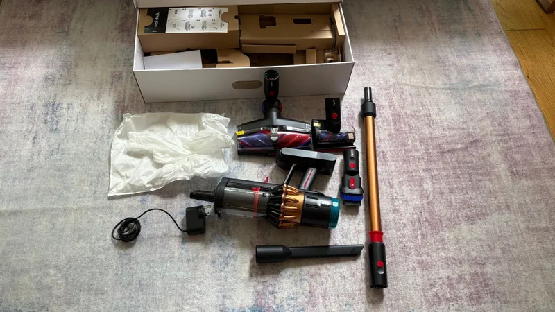 Dyson V16 Piston Animal — надёжный выбор для дома — фото 1