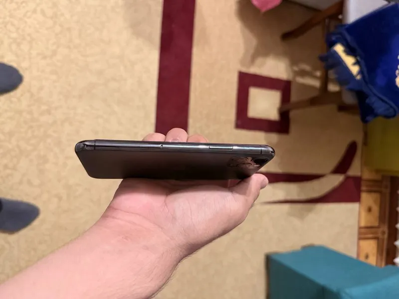 Iphone 11 pro srochni sotiladi 2 Iphone 11 pro srochni sotiladi 2