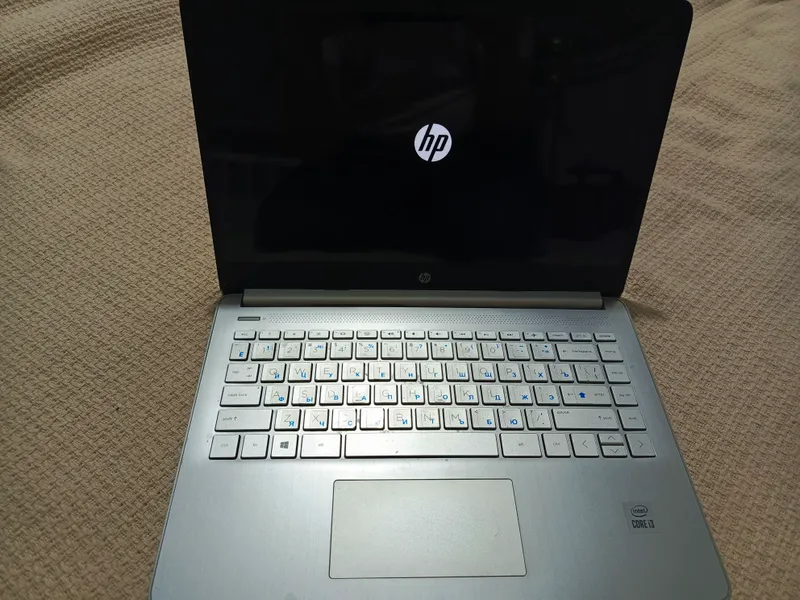 Продаётся ноутбук HP 1 Продаётся ноутбук HP 1