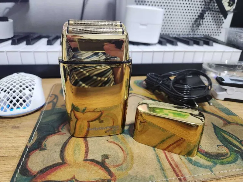 Шейвер (электробритва) для бритья BaByliss PRO FOILFX02 Gold 4ARTISTS 1 Шейвер (электробритва) для бритья BaByliss PRO FOILFX02 Gold 4ARTISTS 1