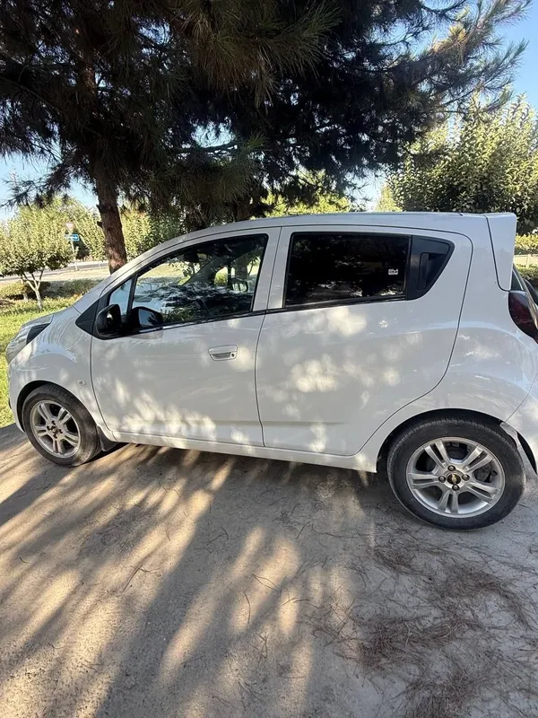 Chevrolet Spark sotiladi 3