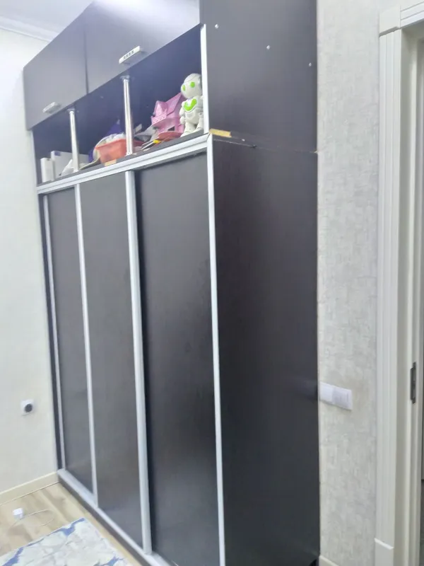 Большой черный шкаф 2 Большой черный шкаф 2
