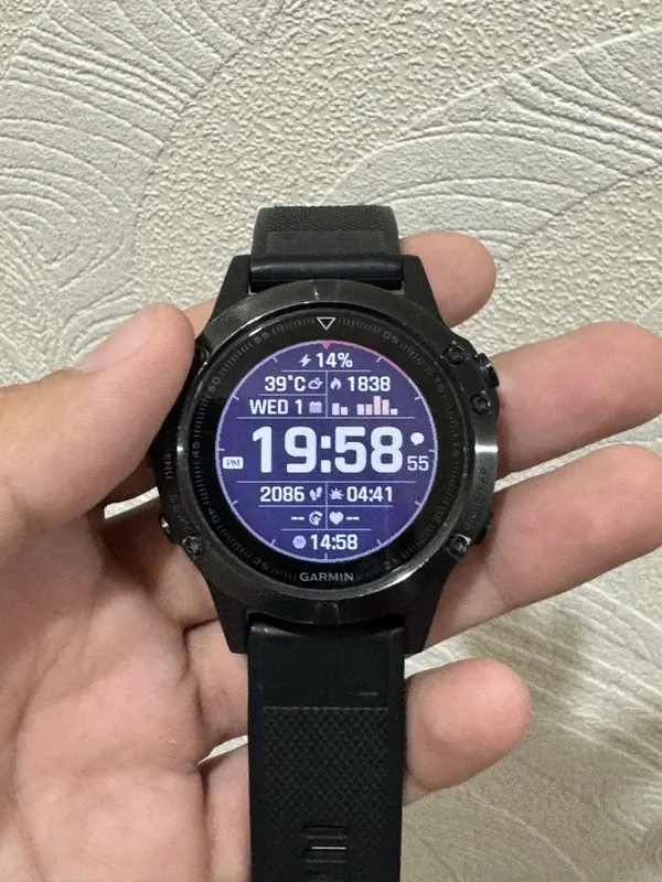Garmin Fenix 5 Sapphire 1 Garmin Fenix 5 Sapphire 1