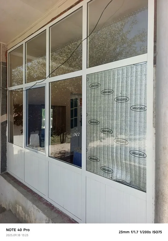 Akfa buyi 3 metir eni 3.80 sm teraska 2 ta bor ikkalasi birhil