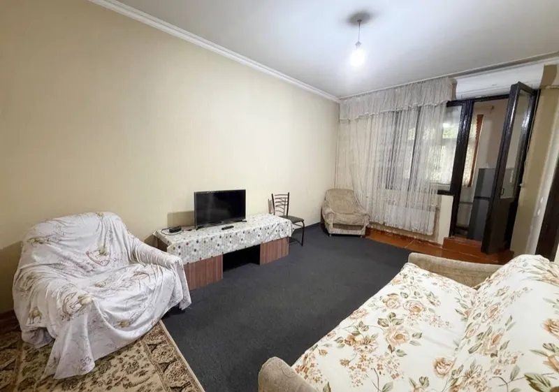 2/1/4, 50 m2 ijara. Yalang‘och massivi, Yuqori voltli 1