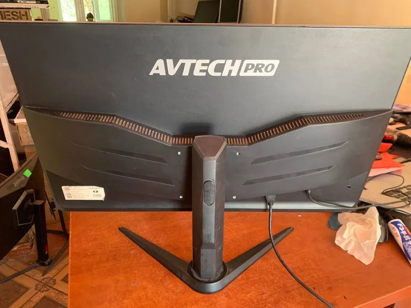 Avtech pro 27lik monitor sotiladi 2